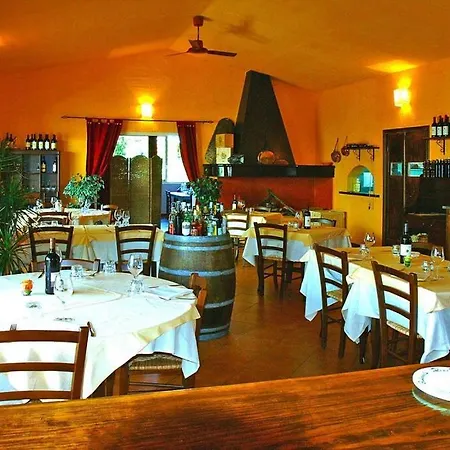 Apartment In Lu Nibareddu In Loiri *