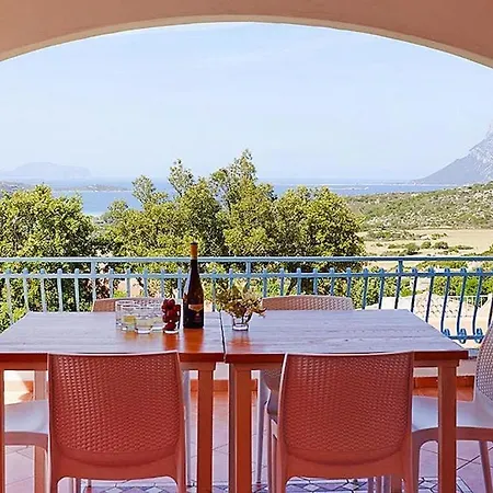Apartment In Lu Nibareddu In Loiri *